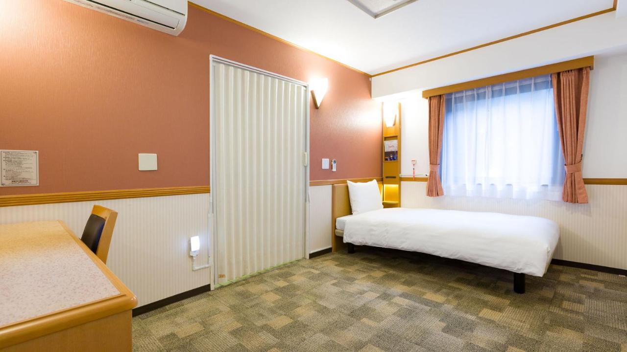 Toyoko Inn Musashi-Nakahara Ekimae Кавасакі Екстер'єр фото